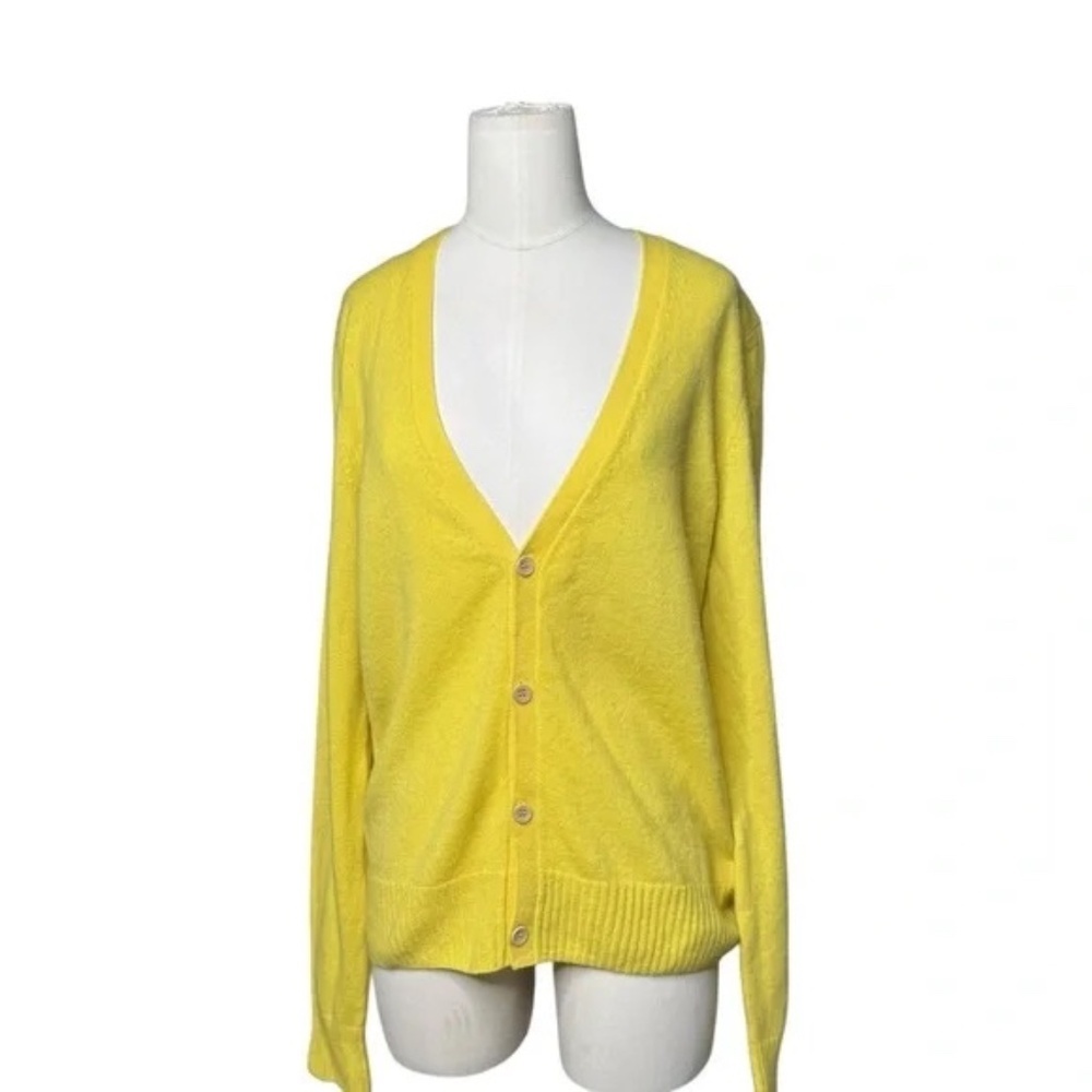 Theory 100% Cashmere Oversized Yellow Fine Knit long sleeve button down - Picture 8 of 8